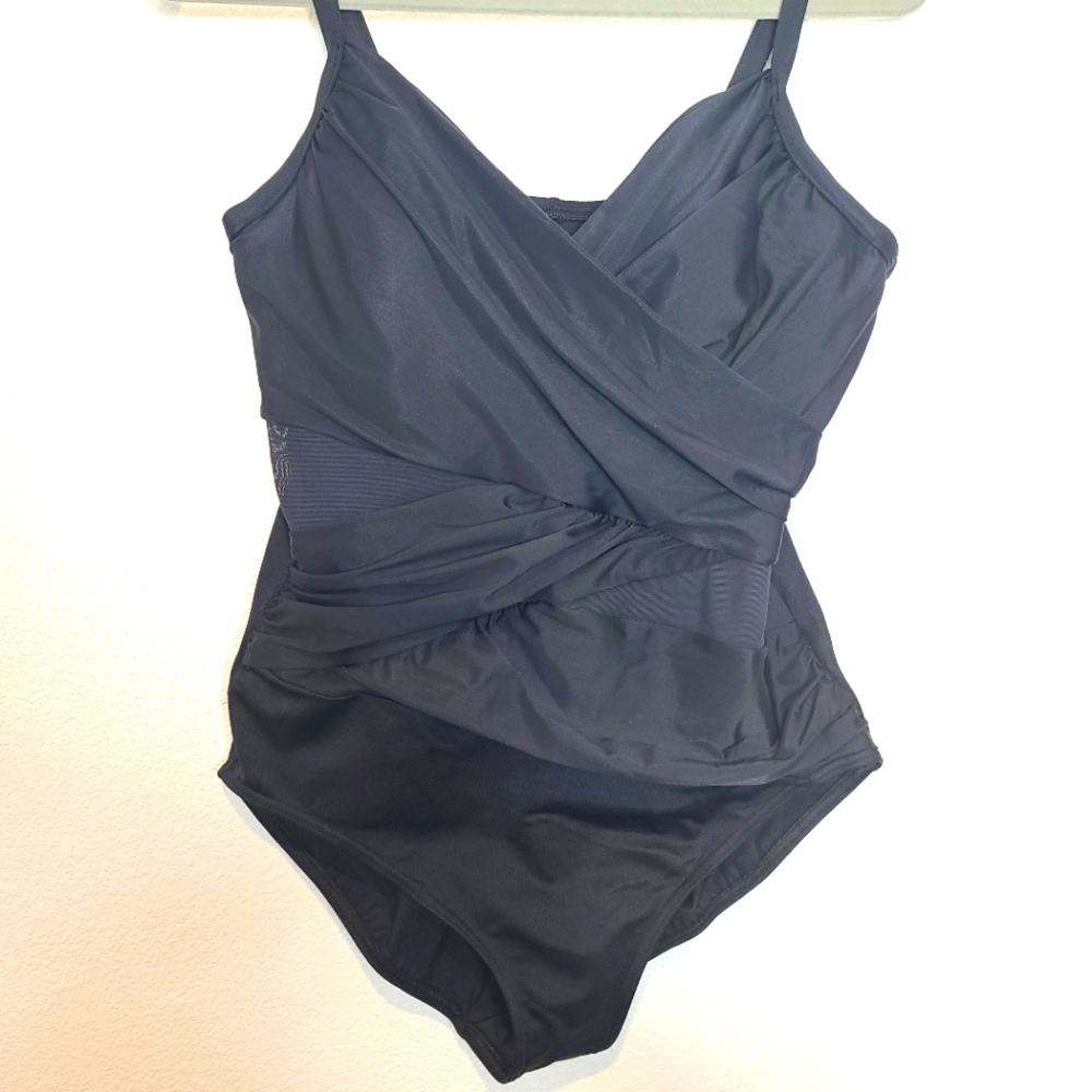 Miraclesuit Mystify Network One Piece Swimsuit In Black Size 16 - Picture 5 of 13